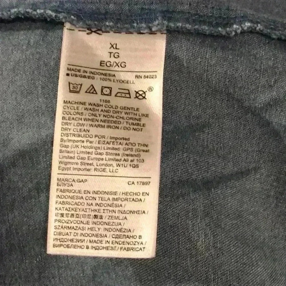 GAP Chambray Sleeveless Top Size XL - Picture 5 of 5